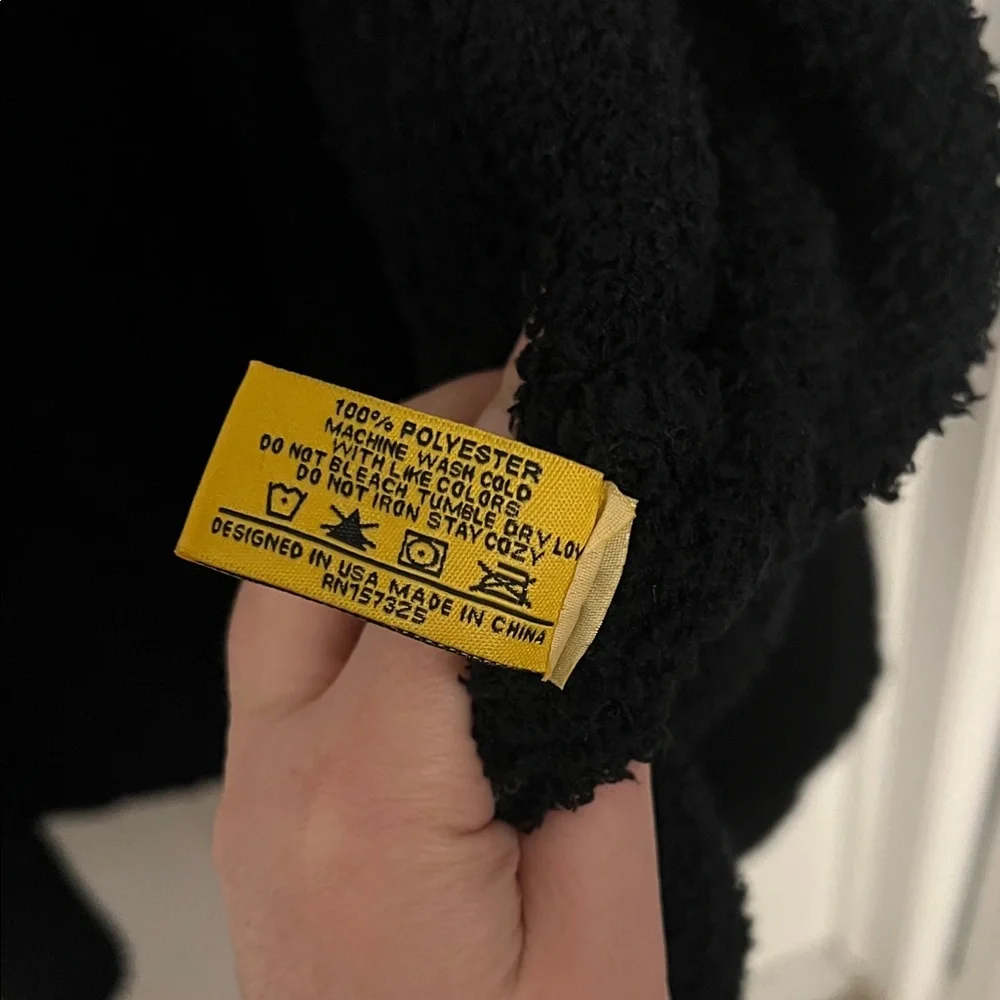 Big Blanket Co Black Fleece Blanket Premiere Plush Wrap - Picture 4 of 10